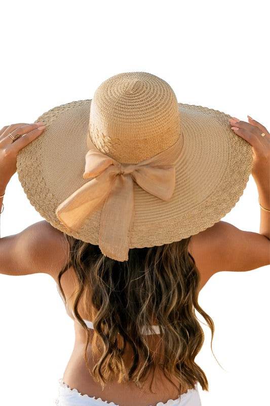 Women's Accessories - Hats Scallop Edge Bow Accent Sunhat