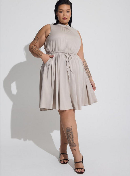 Plus Size Women's Sleeveless Dress