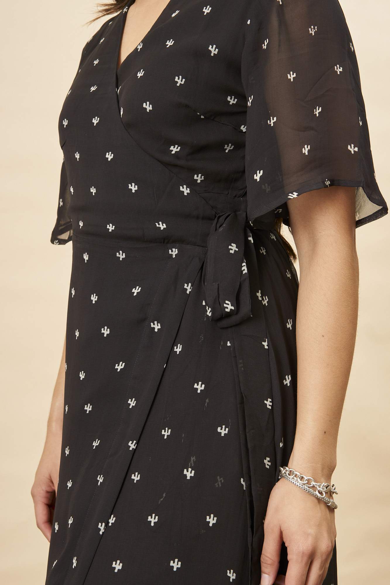 Baby Cacti Butterfly Sleeve Maxi Dress - Black + Cream